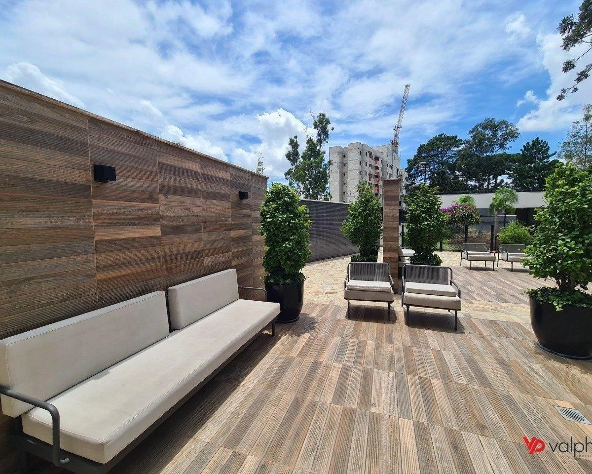 2-bedroom apartment in a building with a gym — photo 34