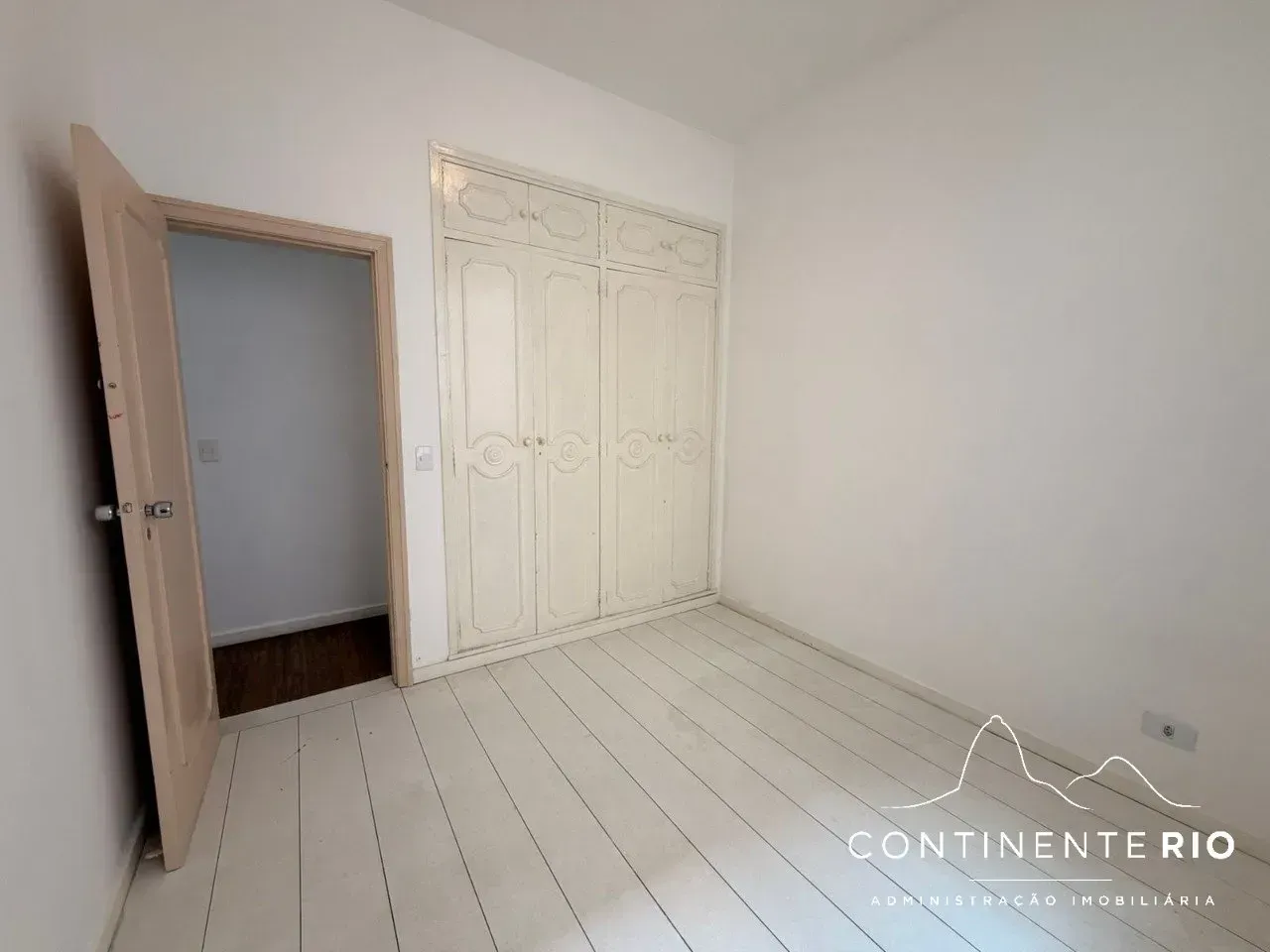 Apartment with 2 bedrooms, parking, and 24h concierge — photo 7