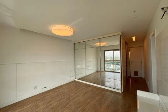 4-bedroom apartment with a separate kitchen, 260 m² — photo 47