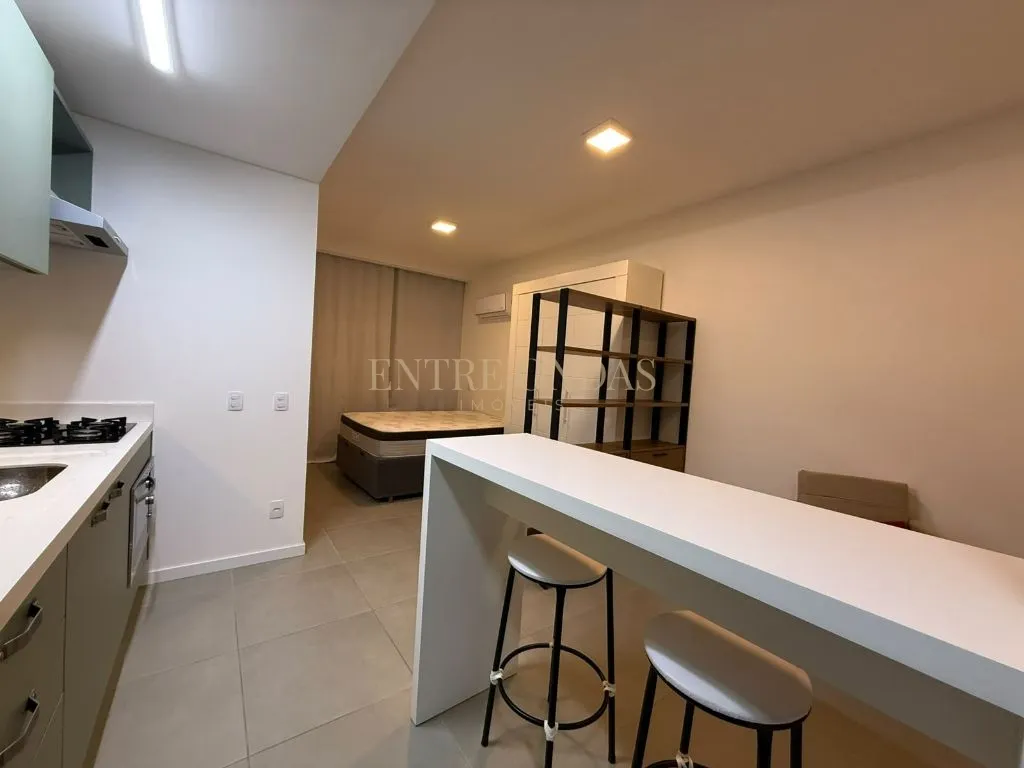 Furnished studio in a building with a coworking space — photo 11