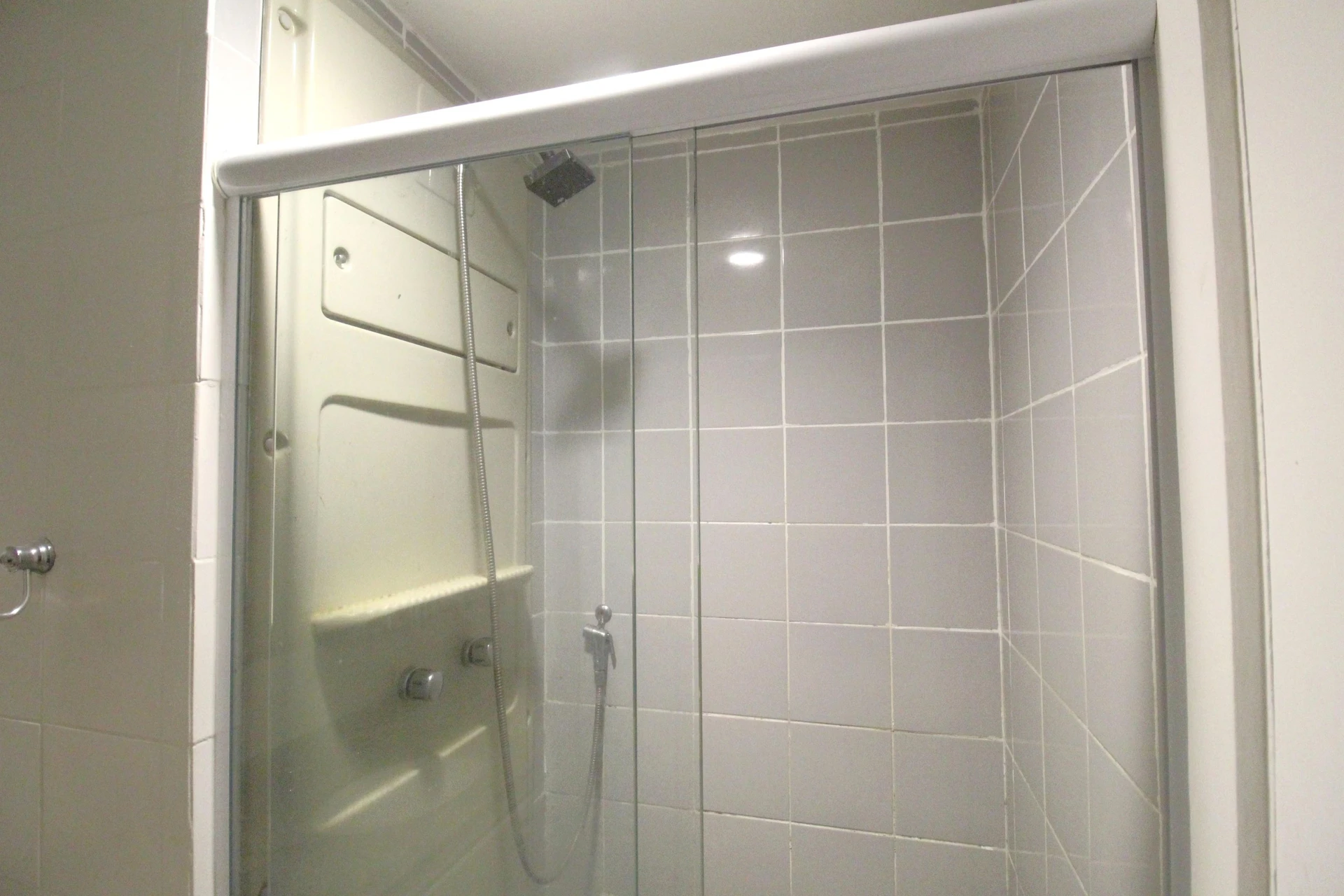 3-bedroom apartment in a building with a sauna — photo 40