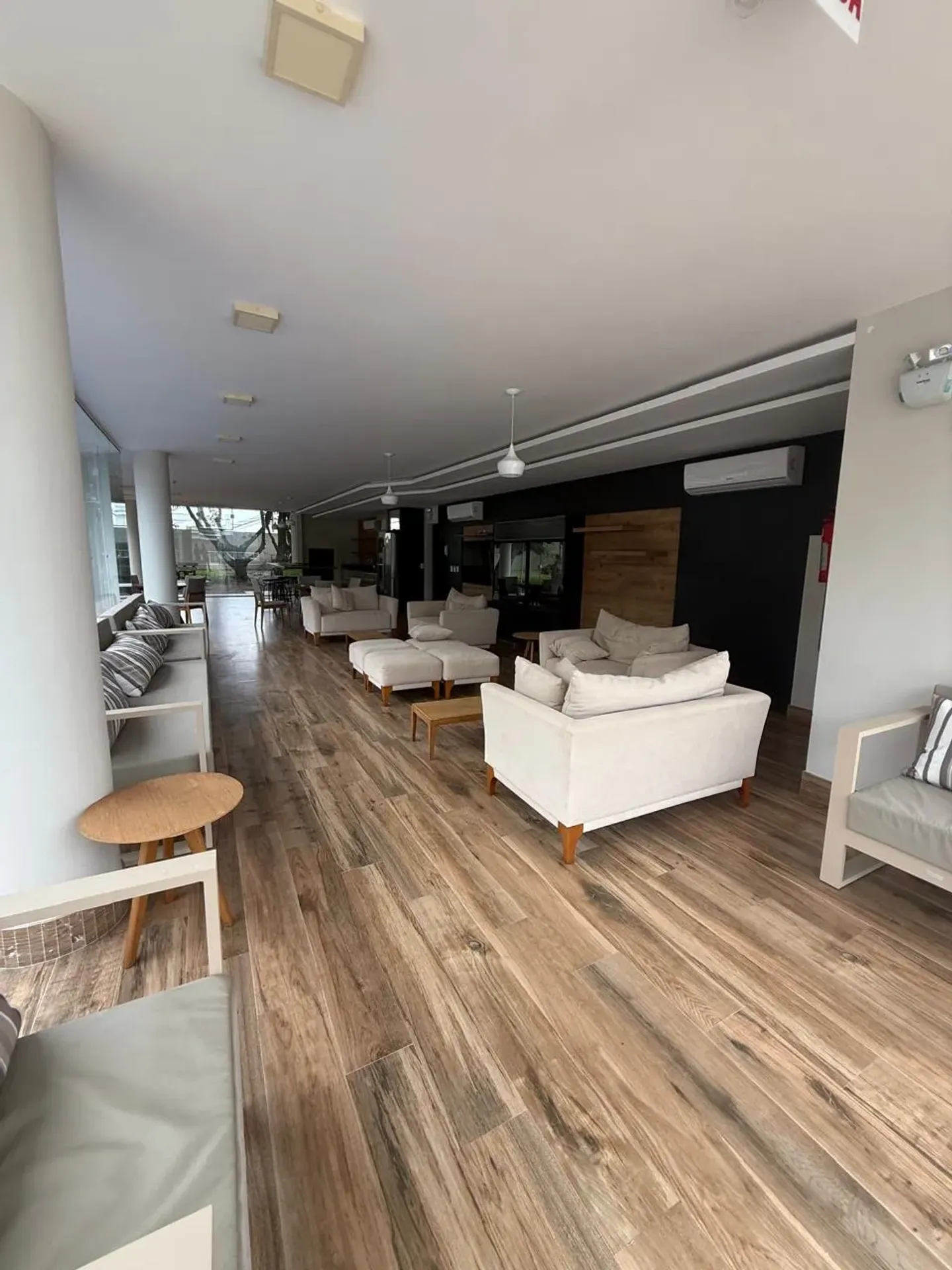 Furnished house, 263 m², with a water view