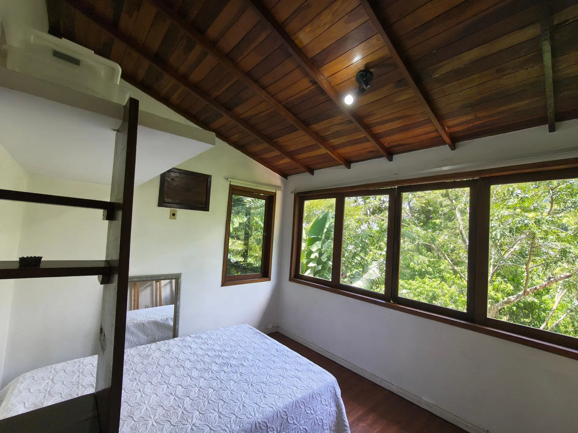 Furnished house with 3 bedrooms and enclosed balcony — photo 4
