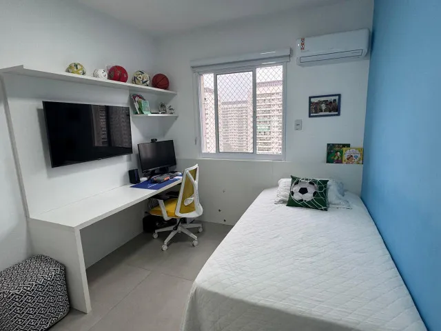 Furnished 3-bedroom apartment with open-plan kitchen — photo 18