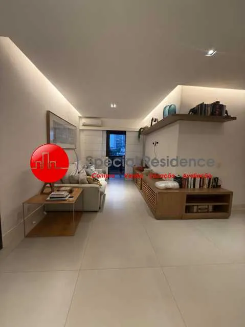 2-bedroom apartment with a home office