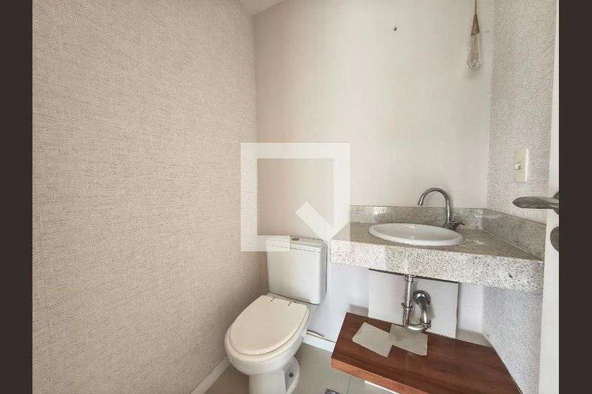 Apartment with 4 en-suite bedrooms and 156 m² — photo 18