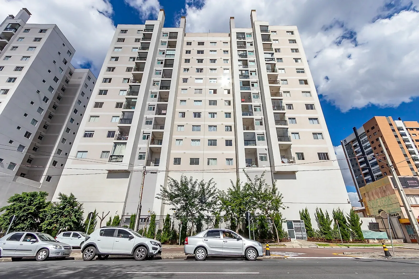 2-bedroom 63 m² apartment with a glass balcony — photo 58