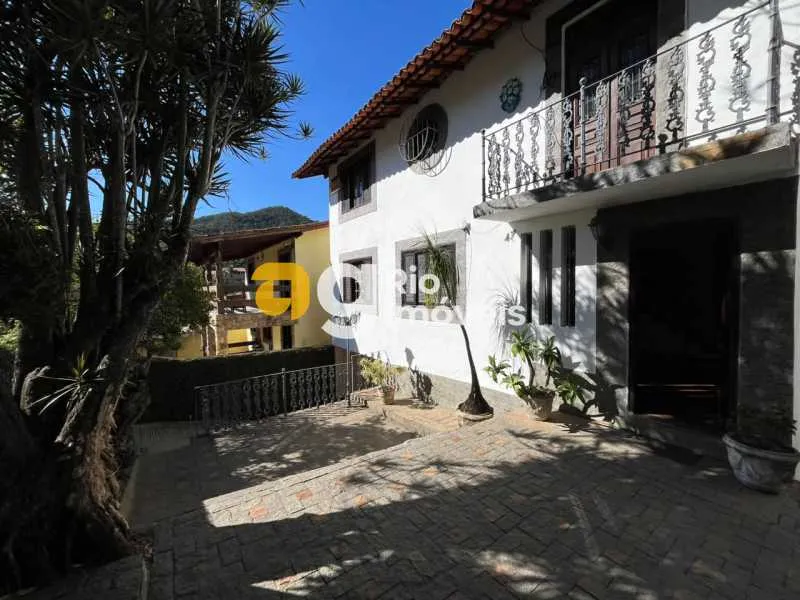Casa com 3 quartos, 3 banheiros e 4 vagas — photo 11