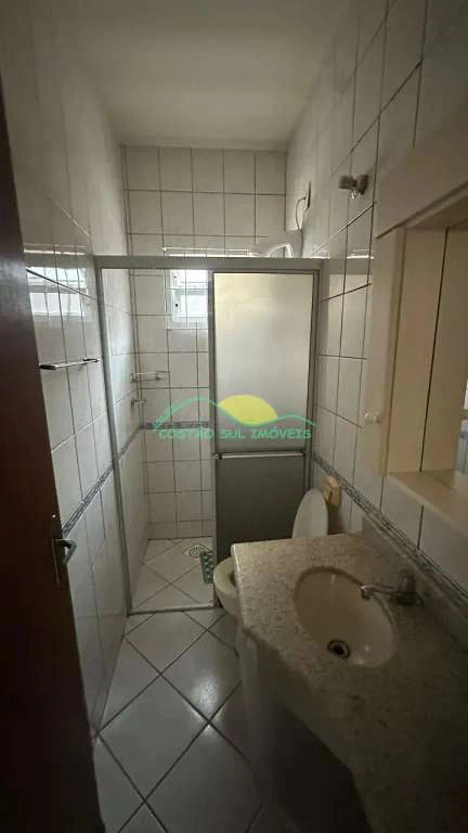 Furnished 30 m² studio with open-plan gas kitchen — photo 4