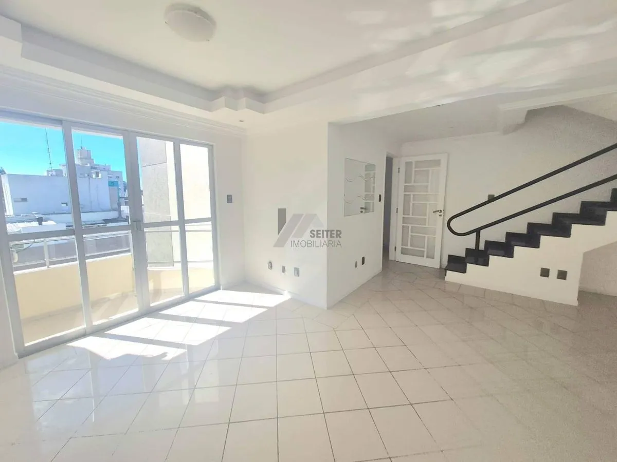 193 m² apartment with 6 bedrooms and 2 en-suite baths