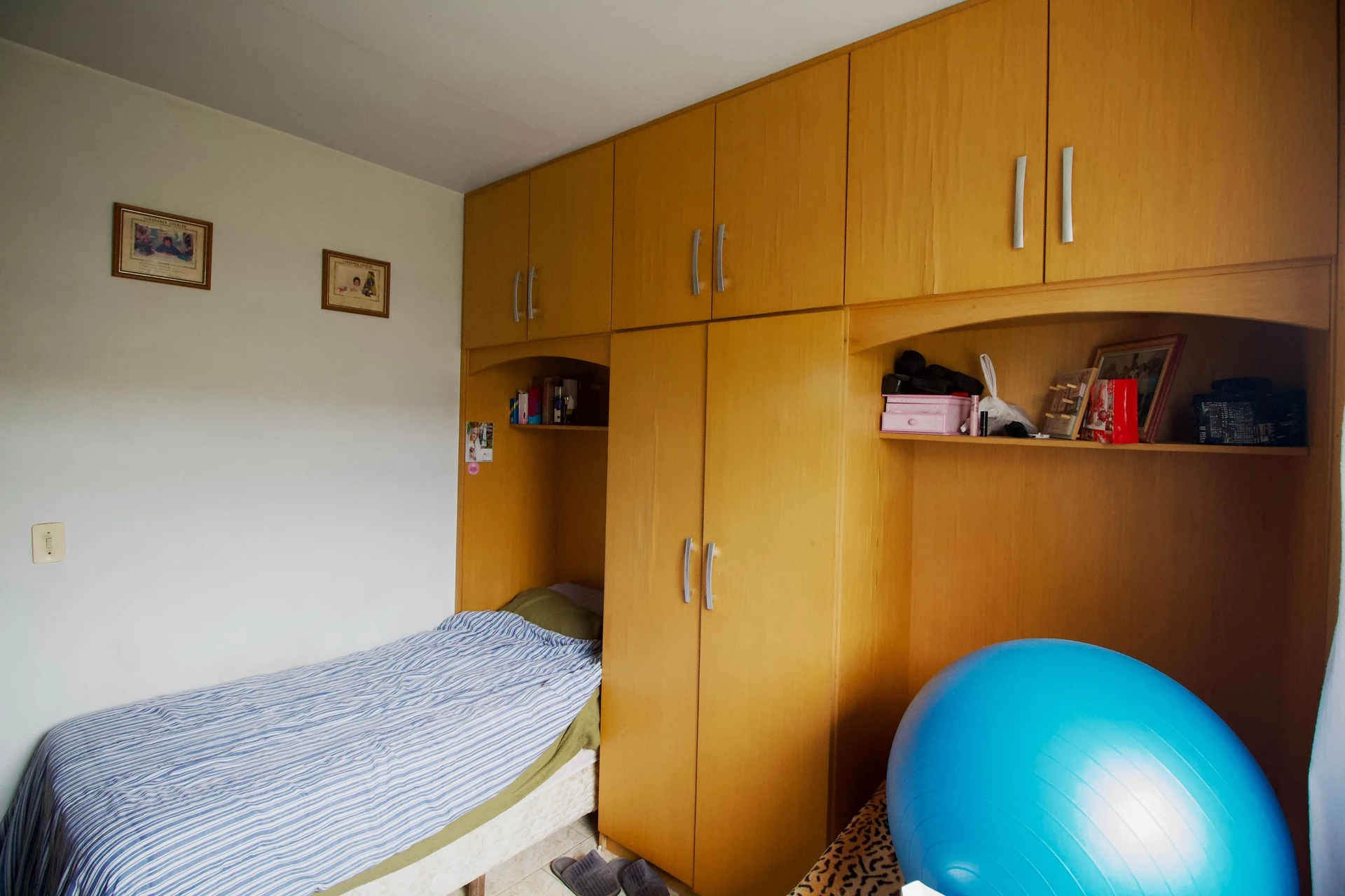 360 m² house with a home office and a garden — photo 21
