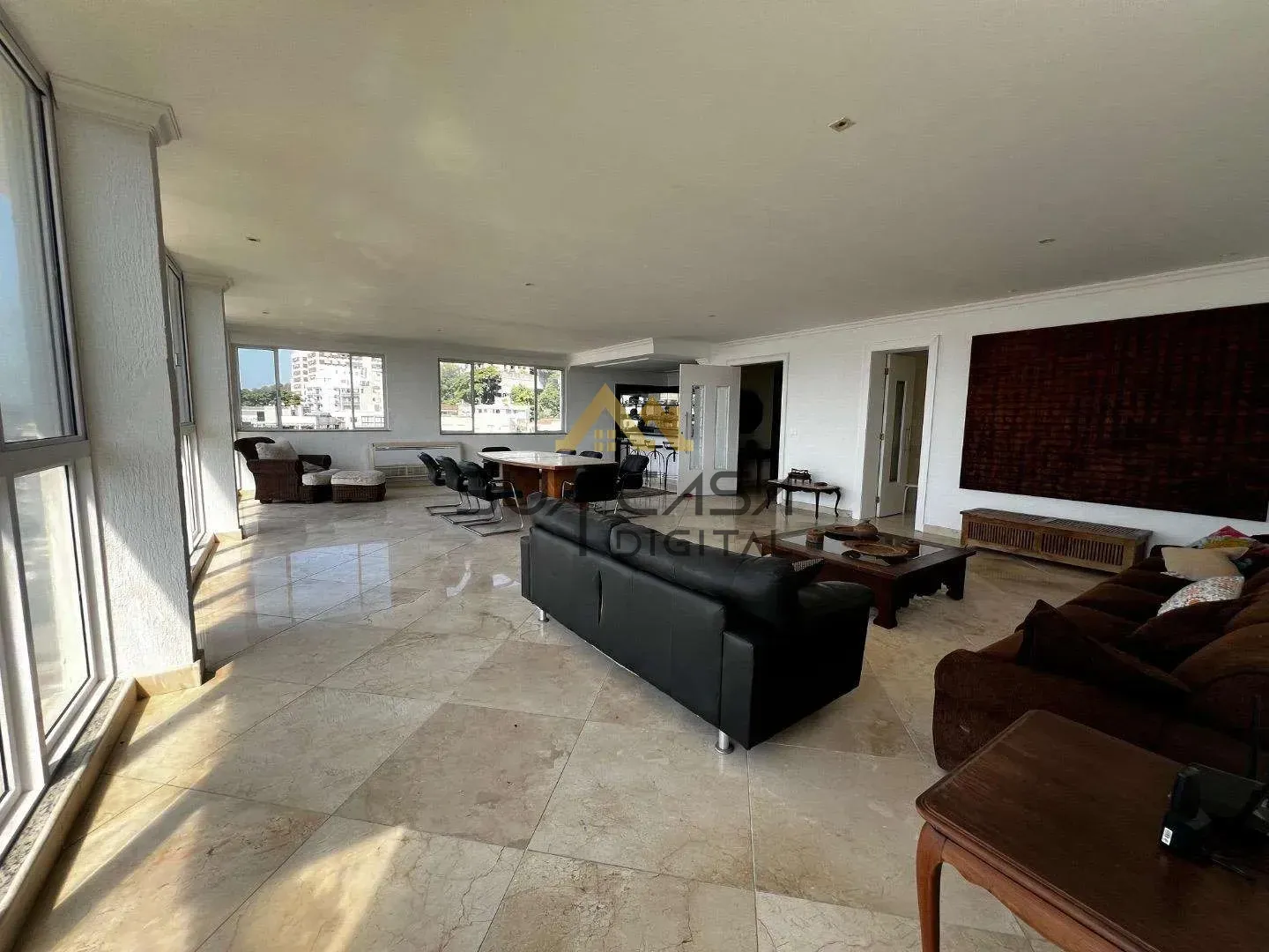 House with 5 bedrooms, 5 bathrooms and built-in wardrobes — photo 6