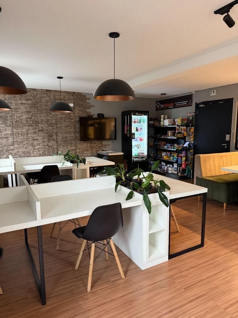 Furnished studio with 1 bedroom and private garden