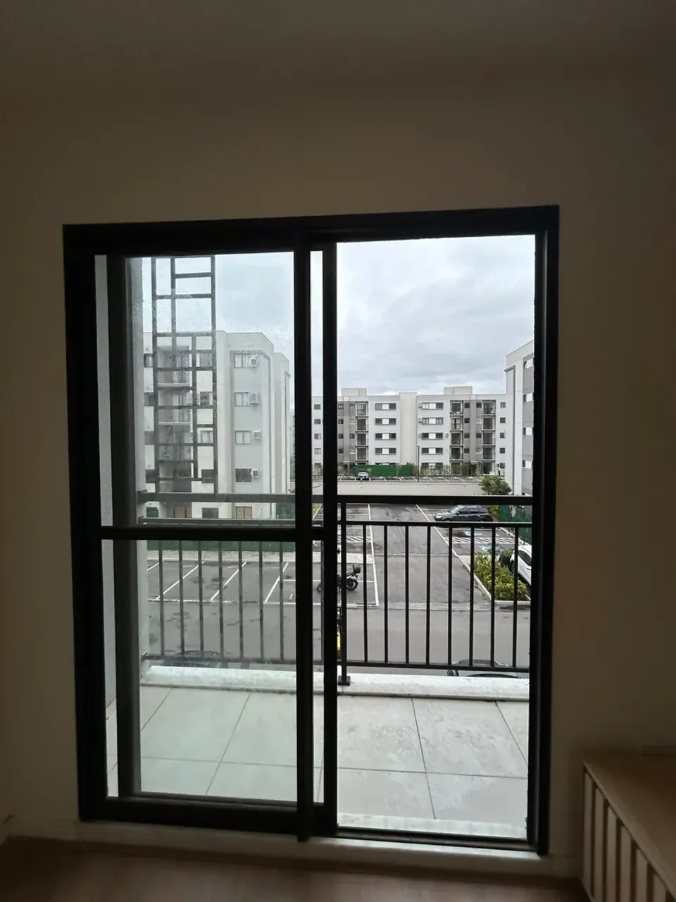 2-bedroom apartment with 1 parking spot and open kitchen — photo 15