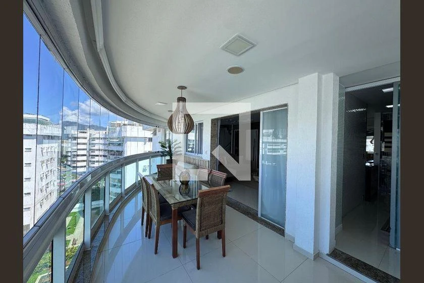 Furnished 3-bedroom apartment with 200 m² — photo 6