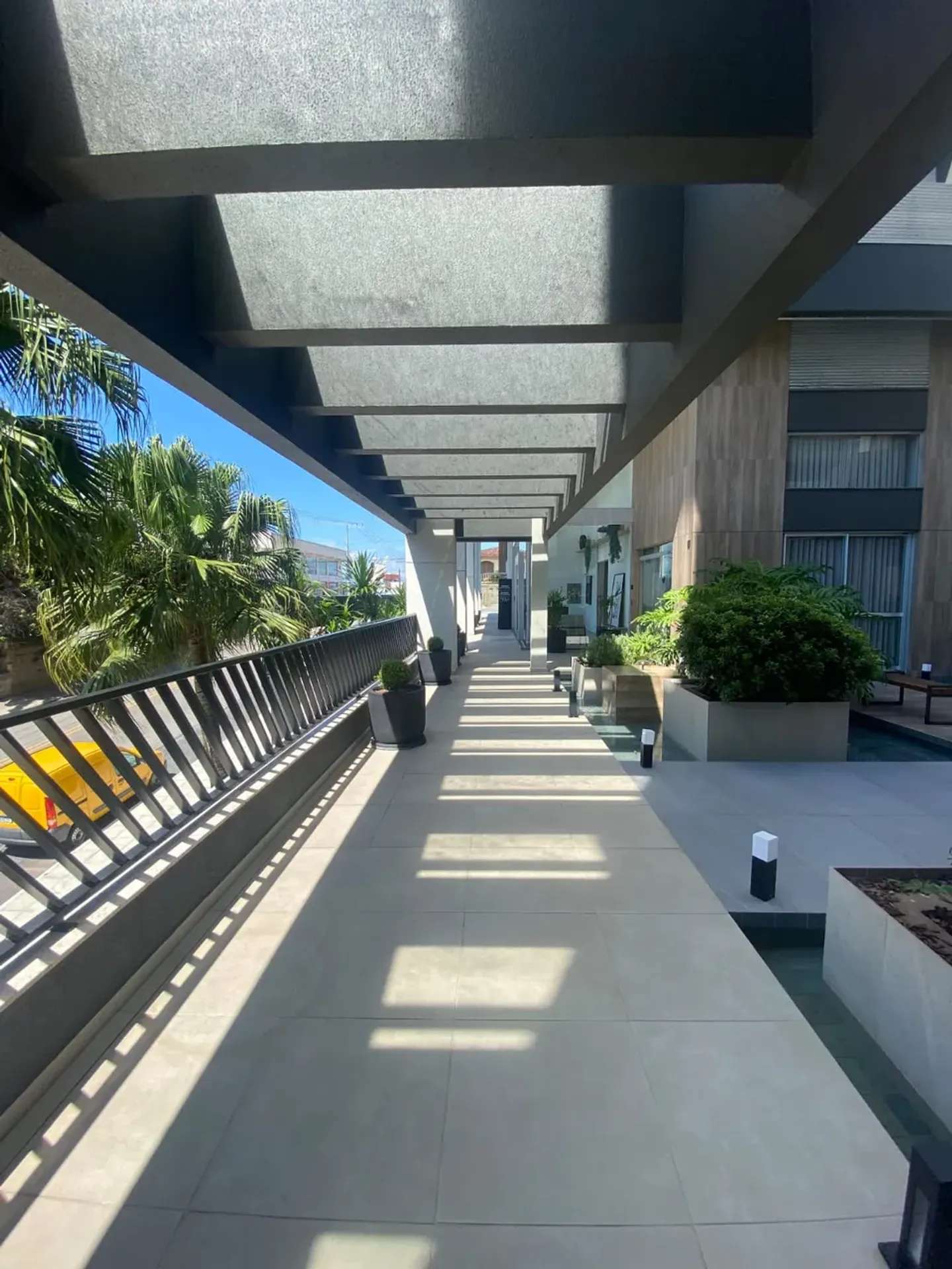 90 m² apartment with 2 bedrooms and balcony grill — photo 17