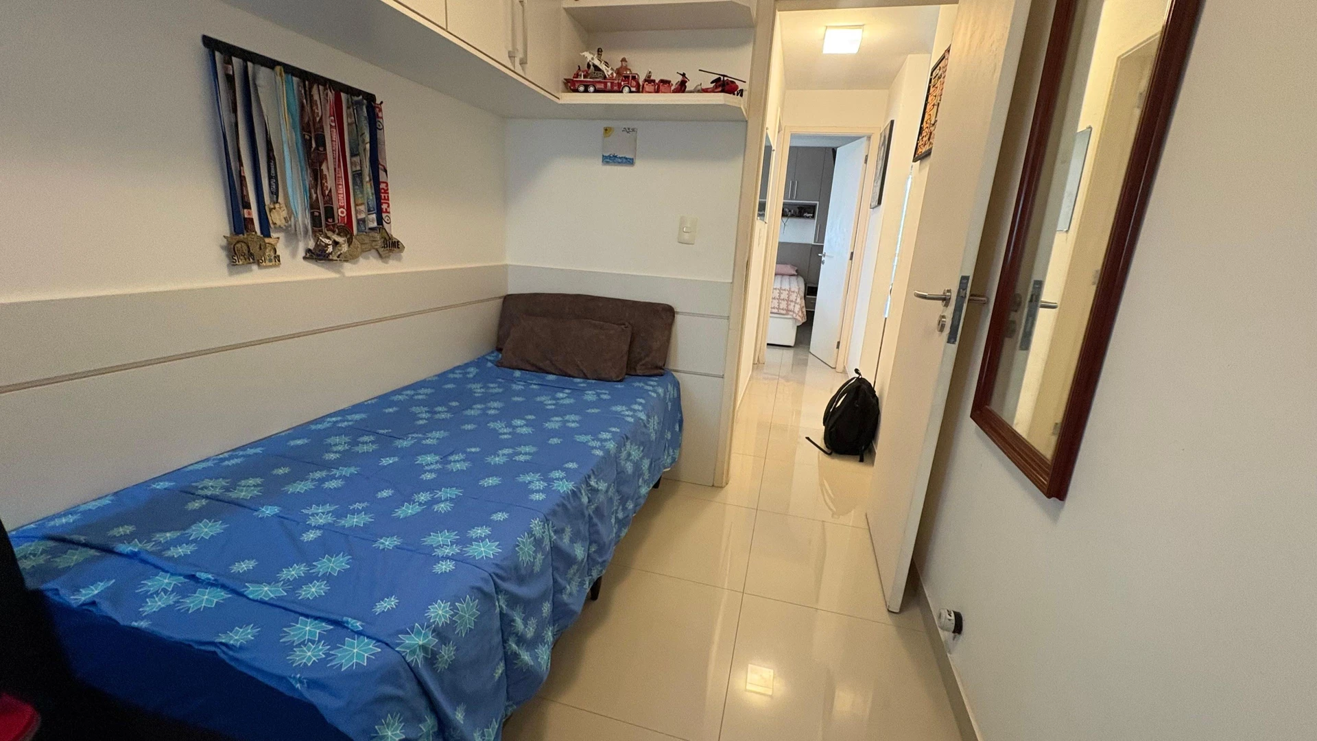 100 m² apartment with a grill on the balcony and a jacuzzi — photo 11