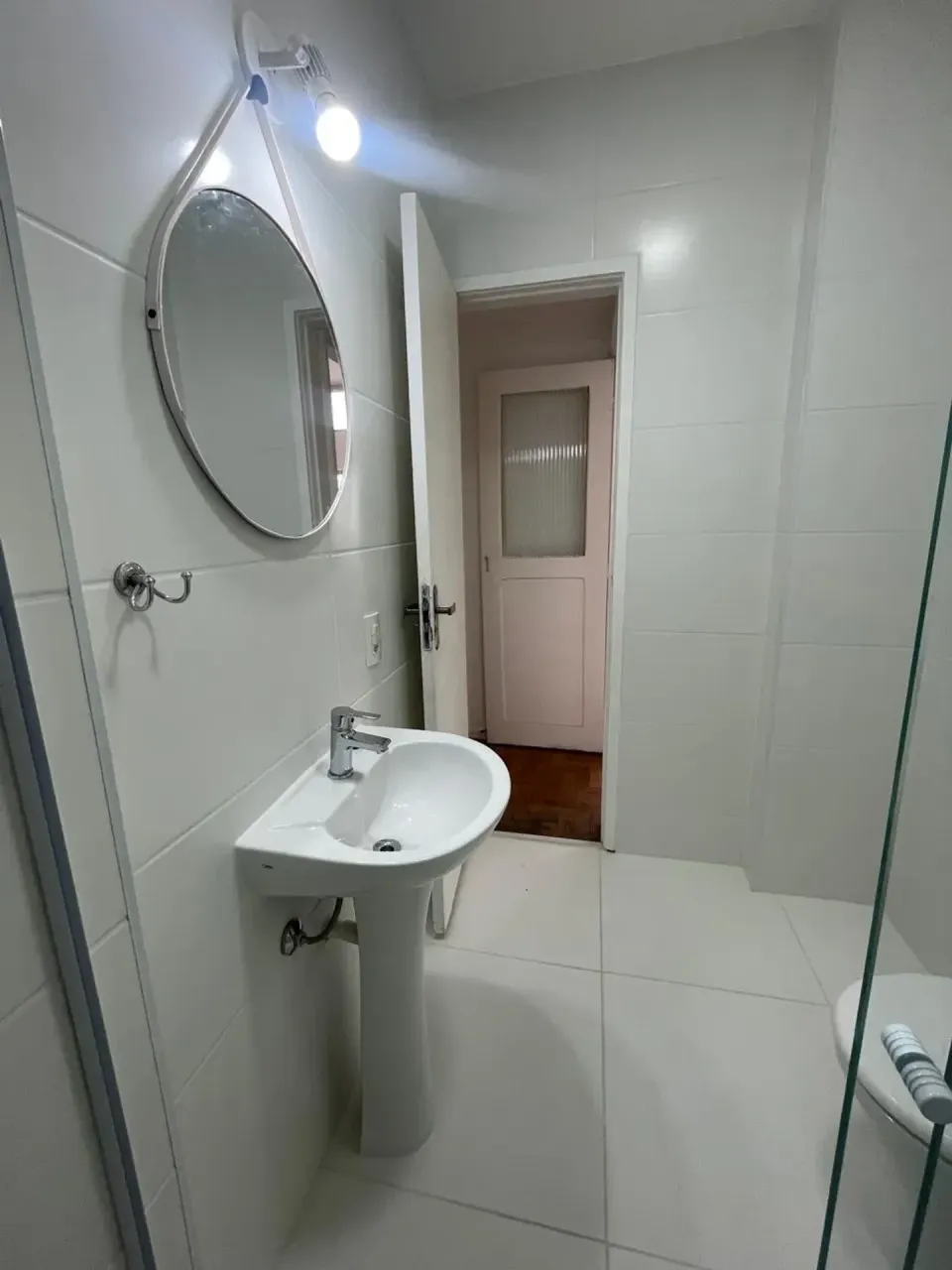 Unfurnished apartment with 2 bedrooms and 2 bathrooms — photo 18