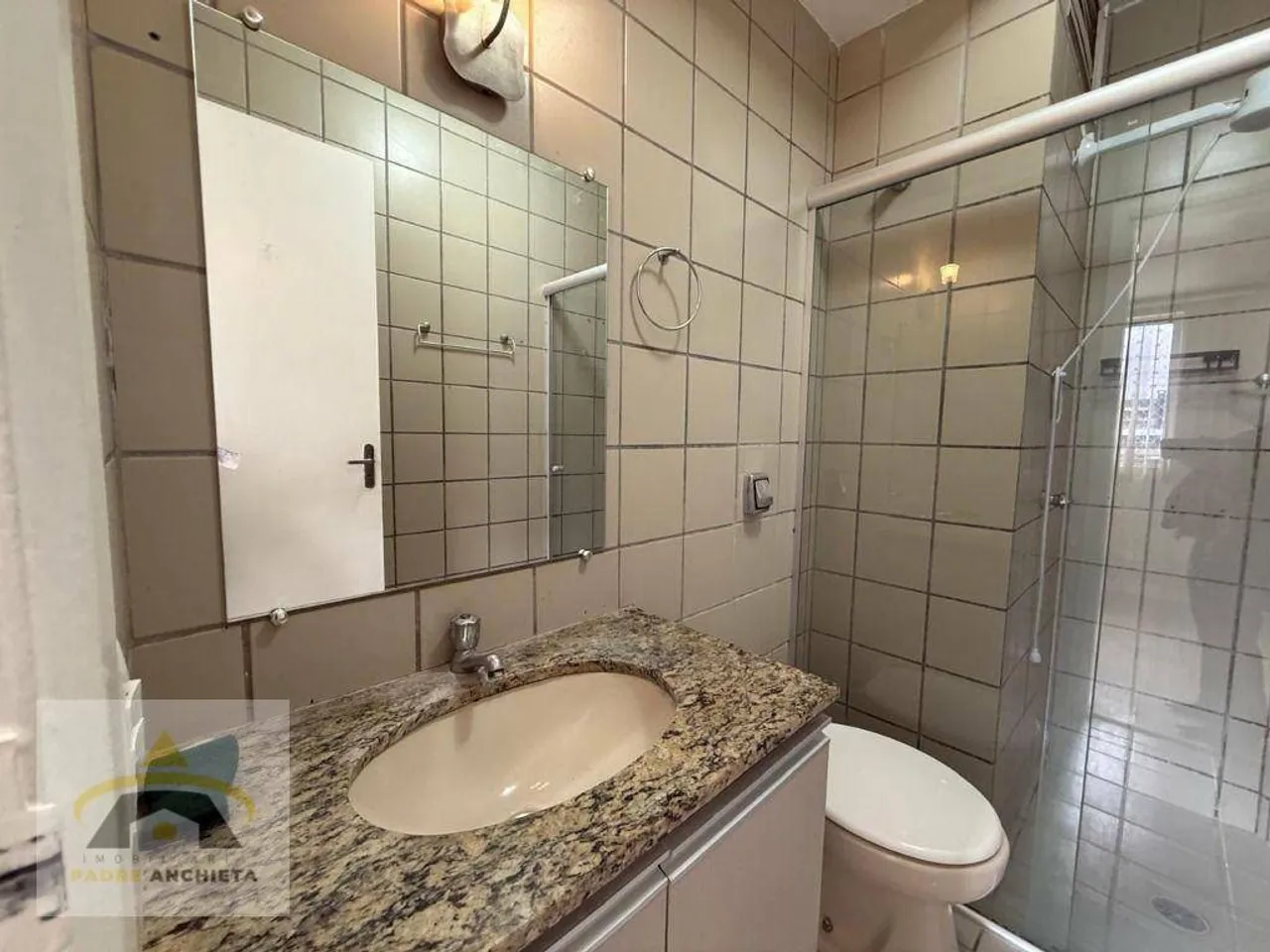 1-bedroom apartment with a gas open-plan kitchen — photo 11