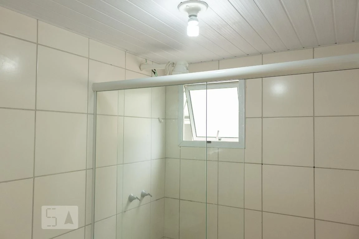 Unfurnished 2-bedroom apartment with closed kitchen — photo 5
