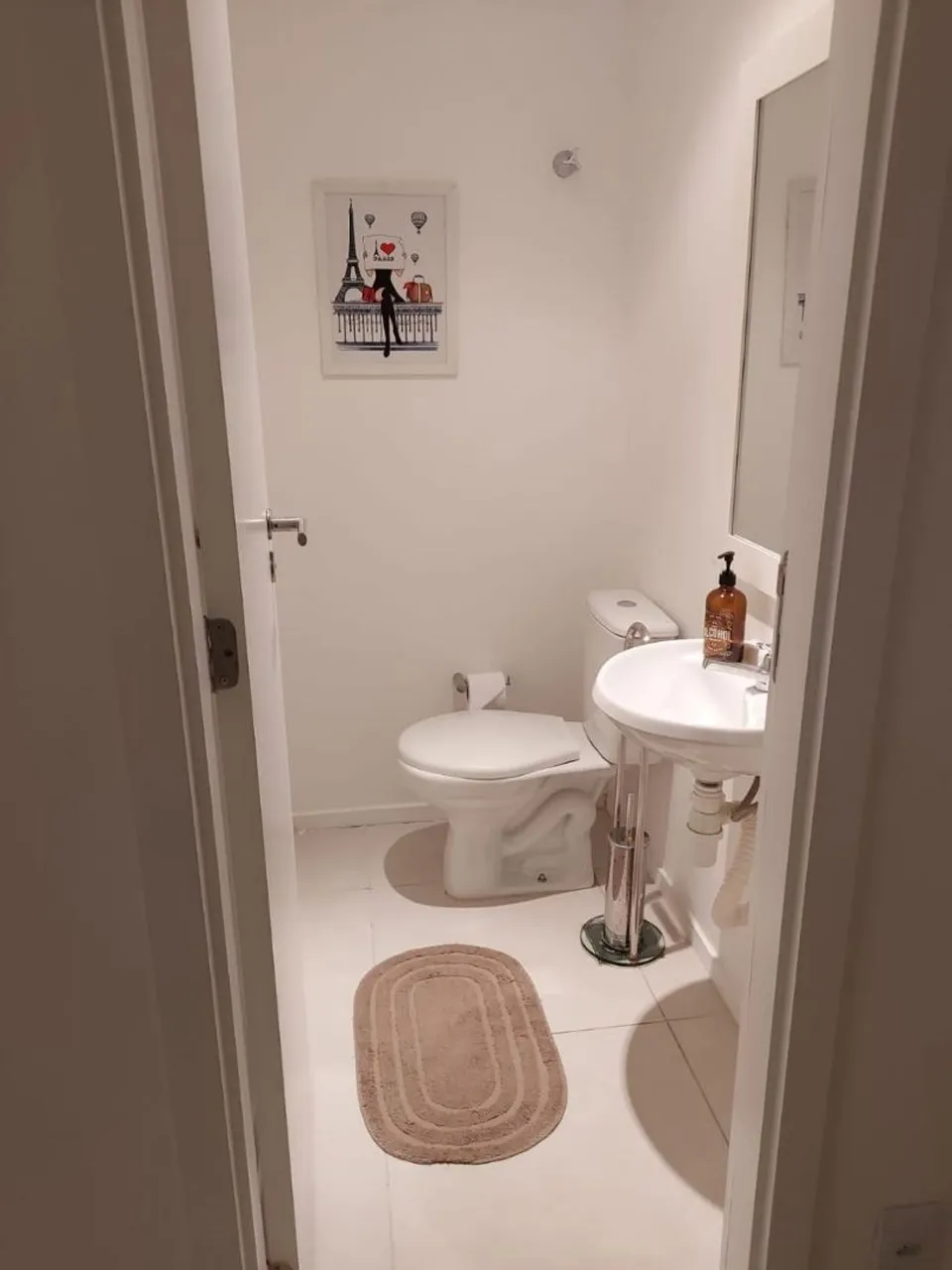 Furnished 1-bedroom apartment with 2 bathrooms — photo 6