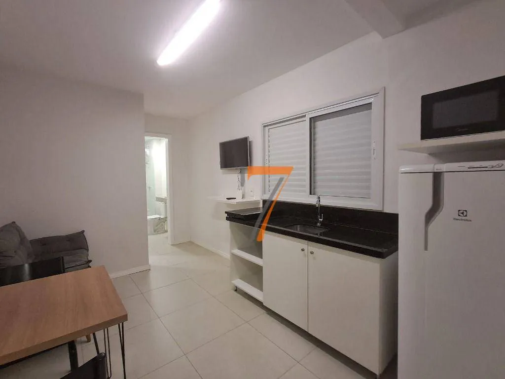 Furnished studio with 1 bedroom and 1 bathroom, 30 m² — photo 7