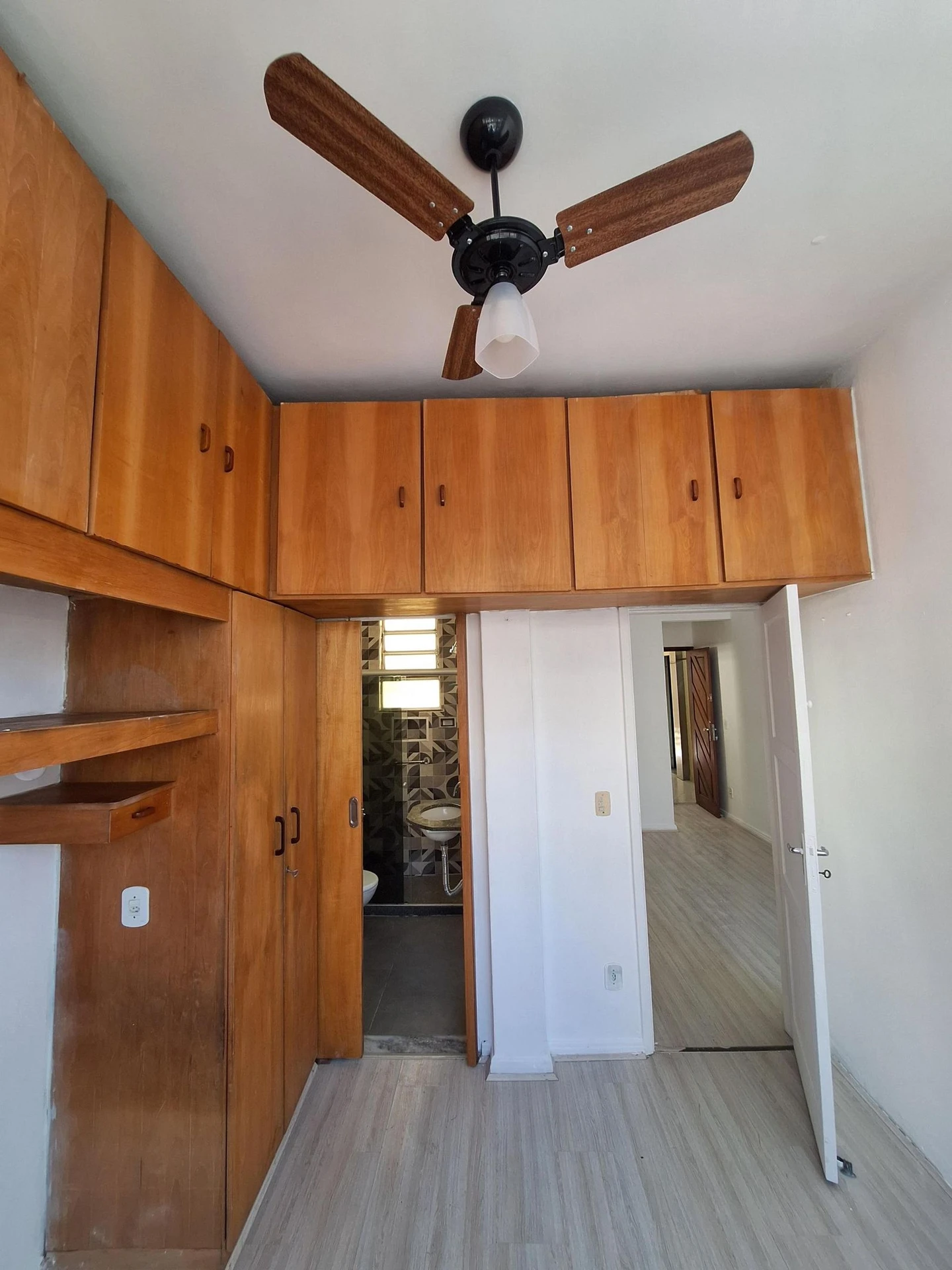Apartamento, 42 m², com piso de madeira ou laminado — photo 6