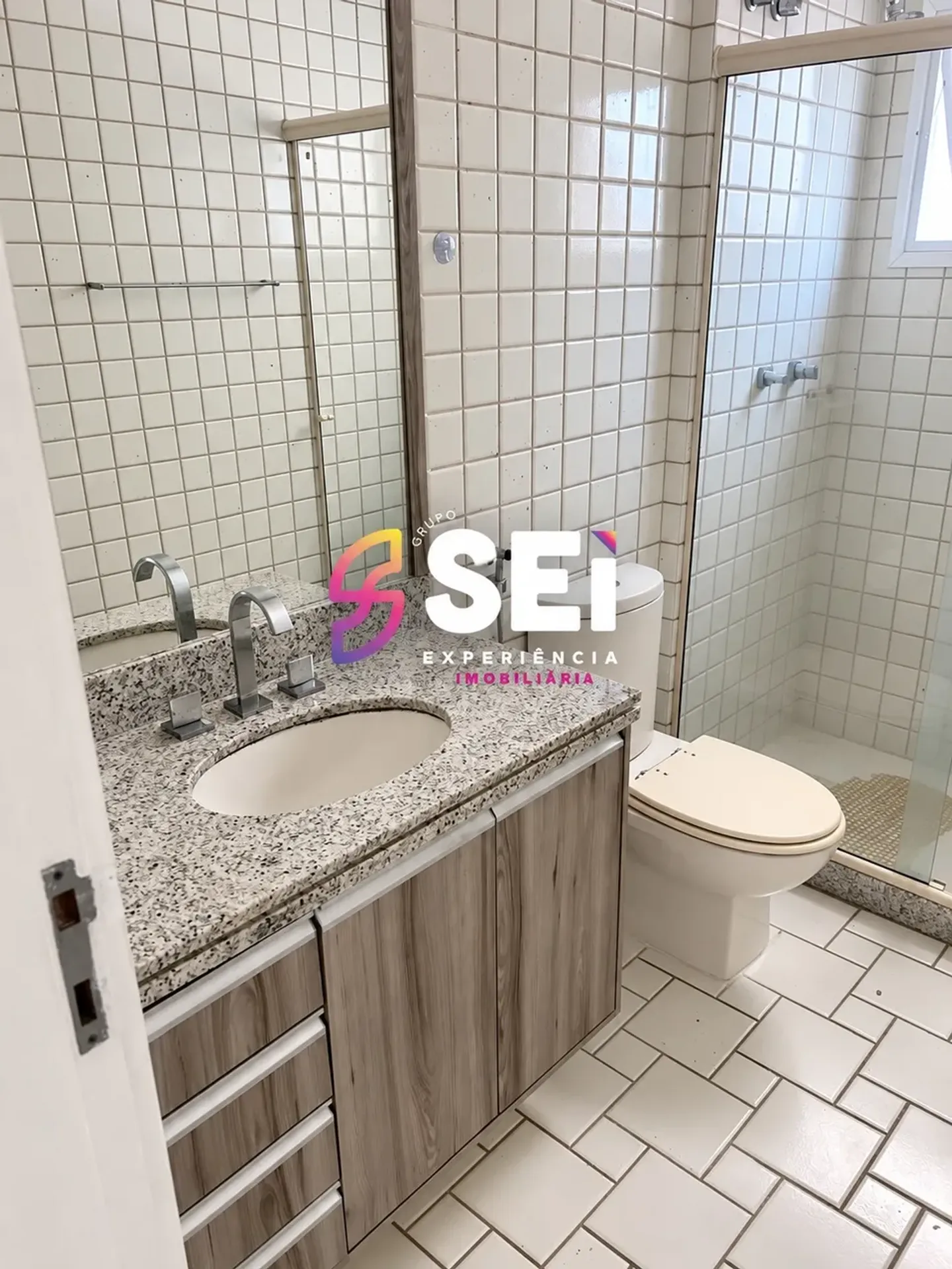 Washing machine in a 3-bedroom apartment, 106 m² — photo 15