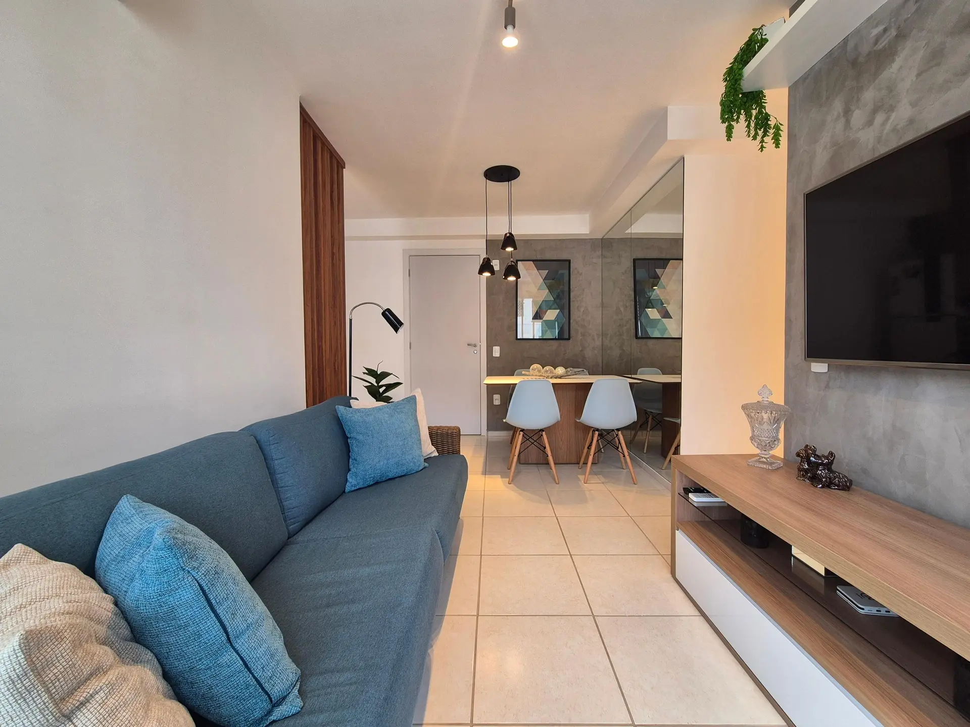 2-bedroom apartment with a home office — photo 21