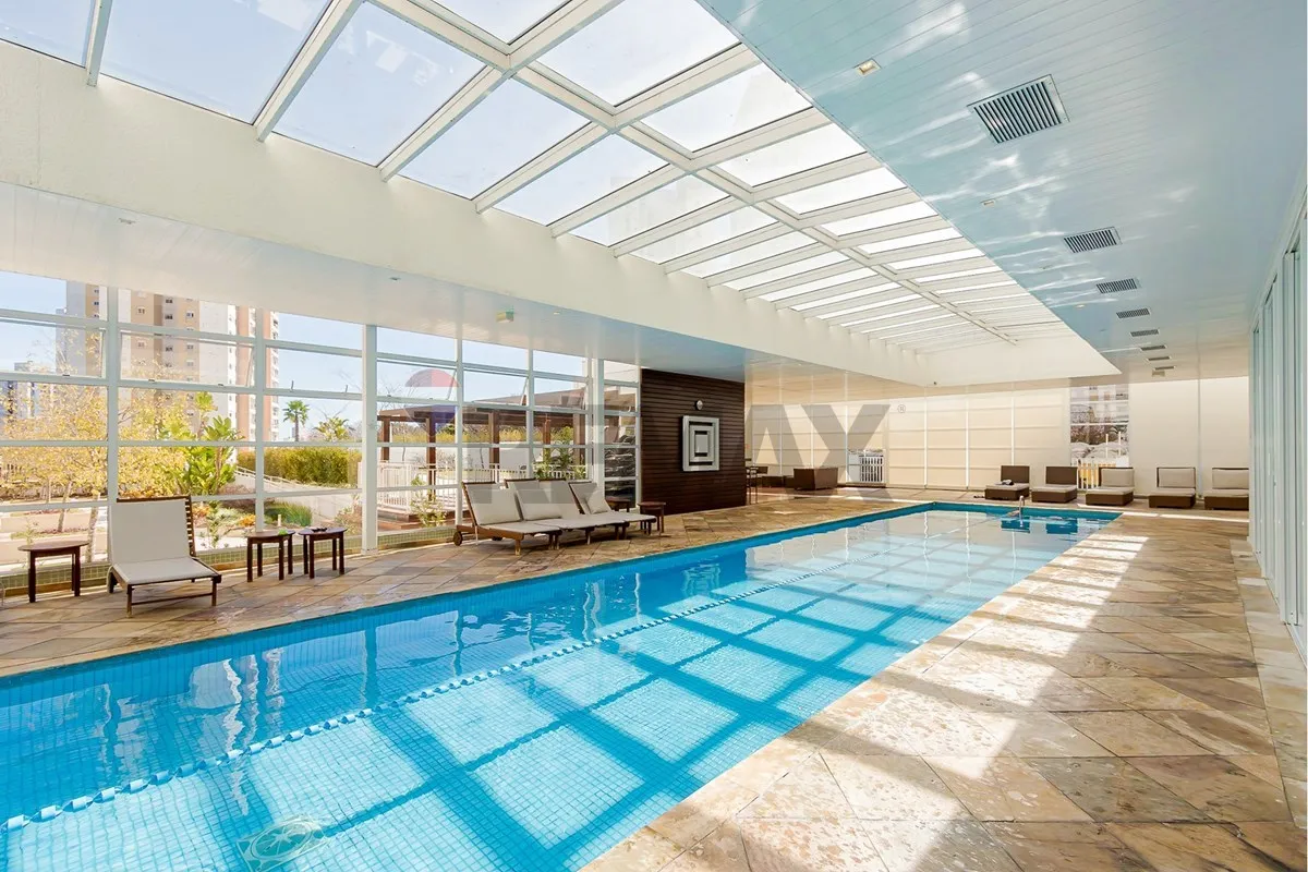 Glass-enclosed balcony in a 2-bedroom apartment, 69 m² — photo 3