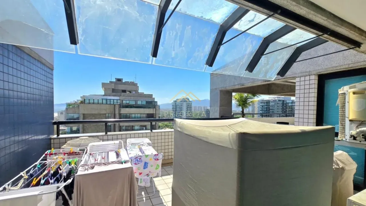 Duplex penthouse with 4 bedrooms and 5 bathrooms — photo 28