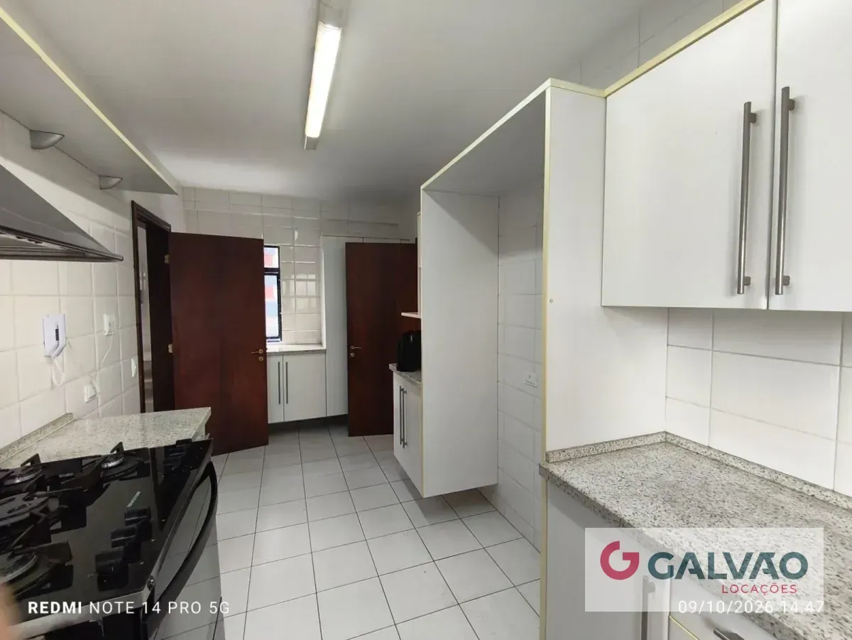 Apartment, 180 m², with a bathtub — photo 2