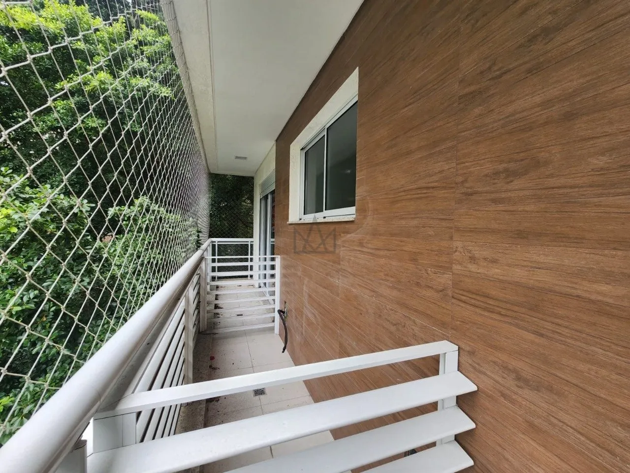 Departamento con ventanales de piso a techo en Florianópolis — photo 37