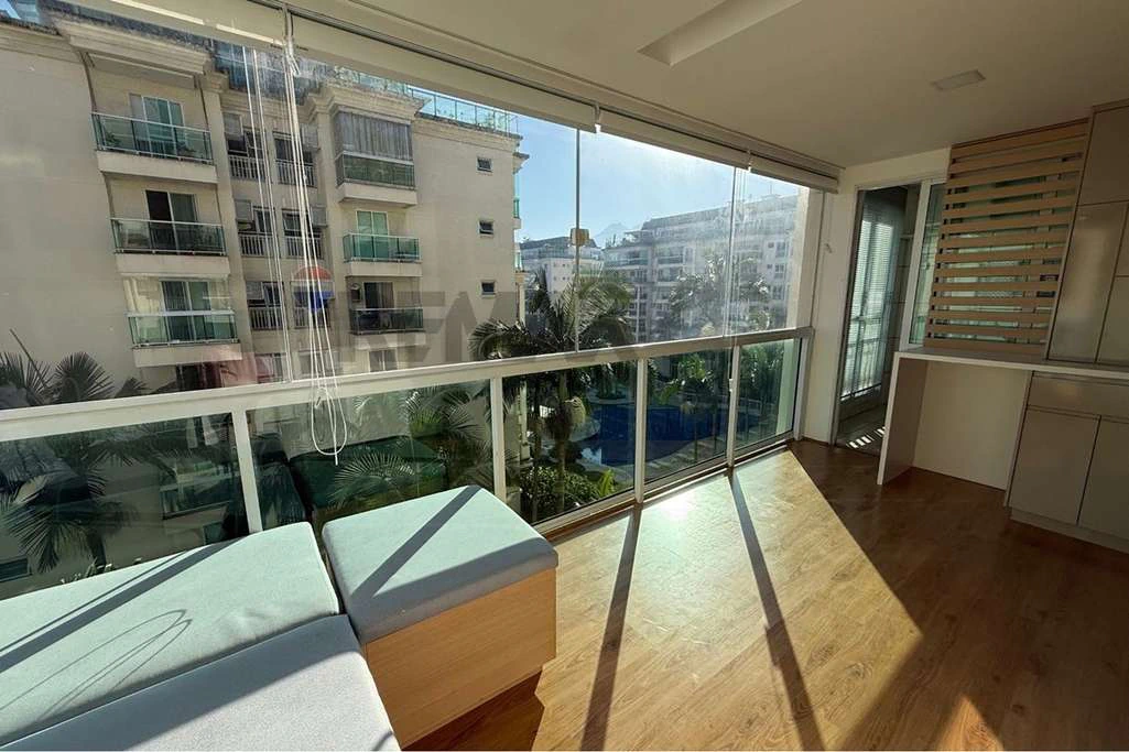 Apartamento reformado de 98 m² com varanda fechada — photo 7