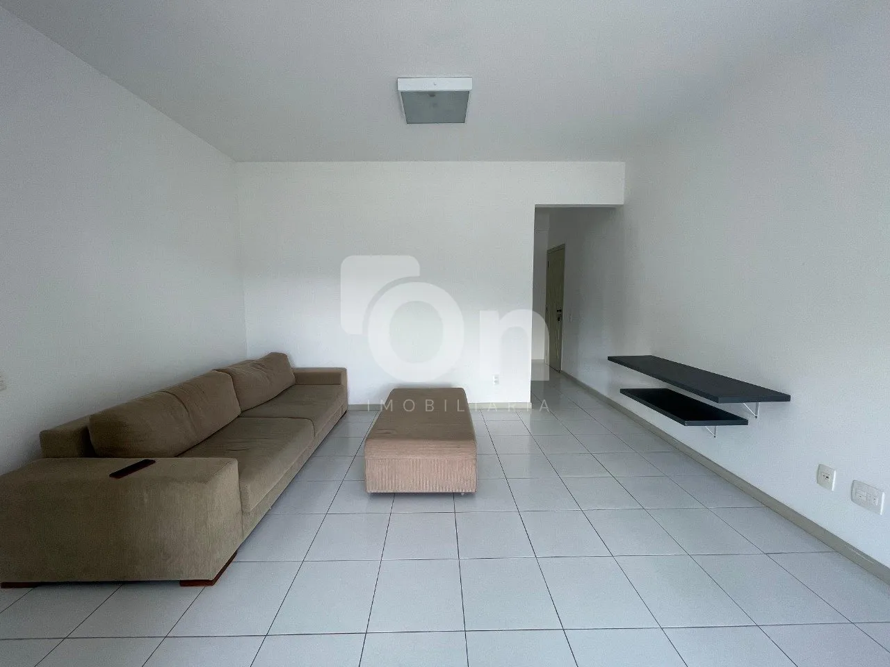 3-bedroom apartment with a washing machine — photo 11