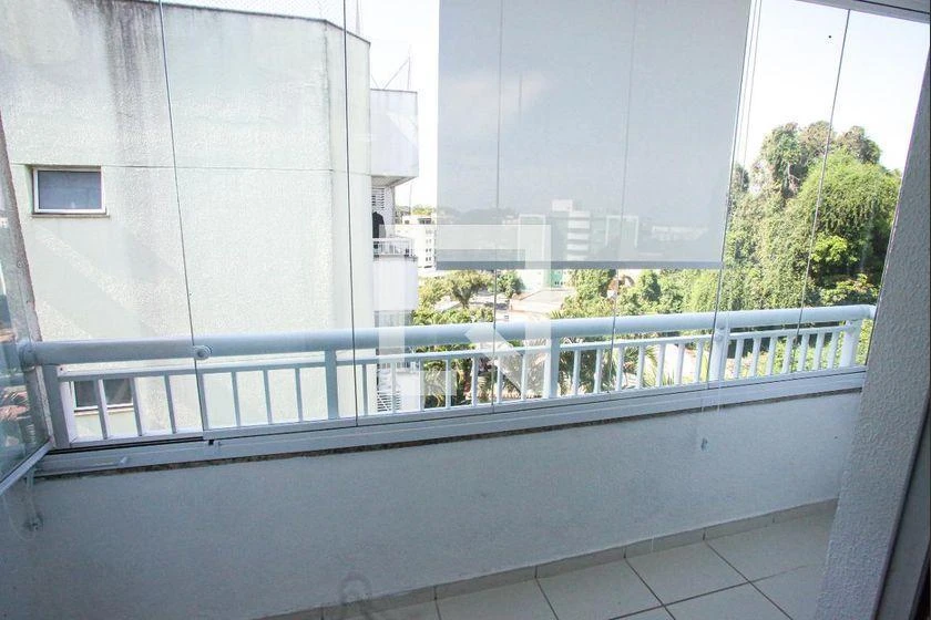 Balcony with a grill in a 3-bedroom apartment, 131 m² — photo 35