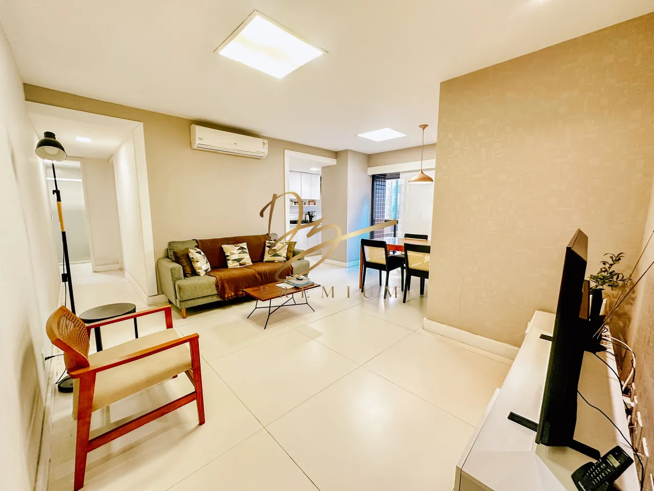 Furnished 2-bedroom, 2-bath apartment with parking — photo 7