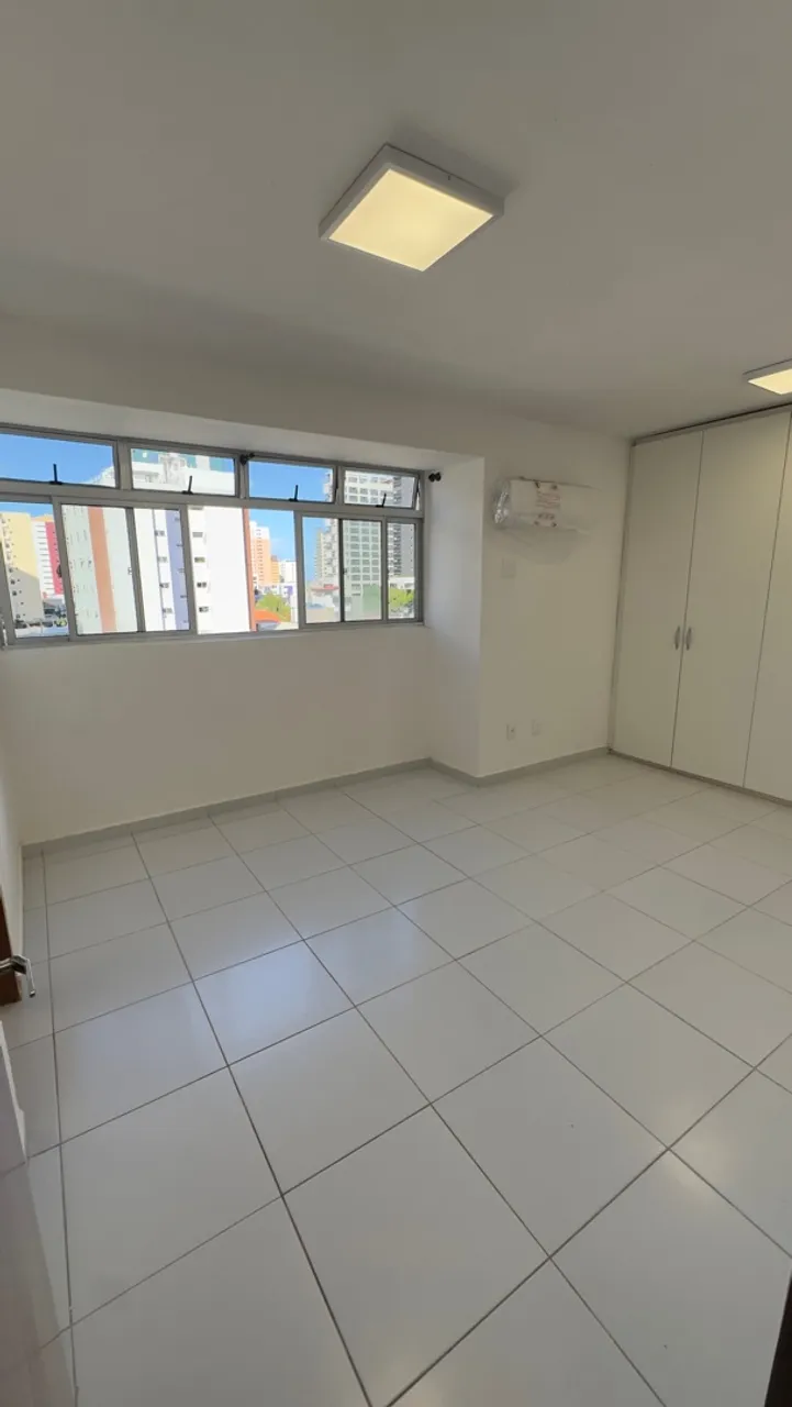 3-bedroom apartment in a building with a pool — photo 10