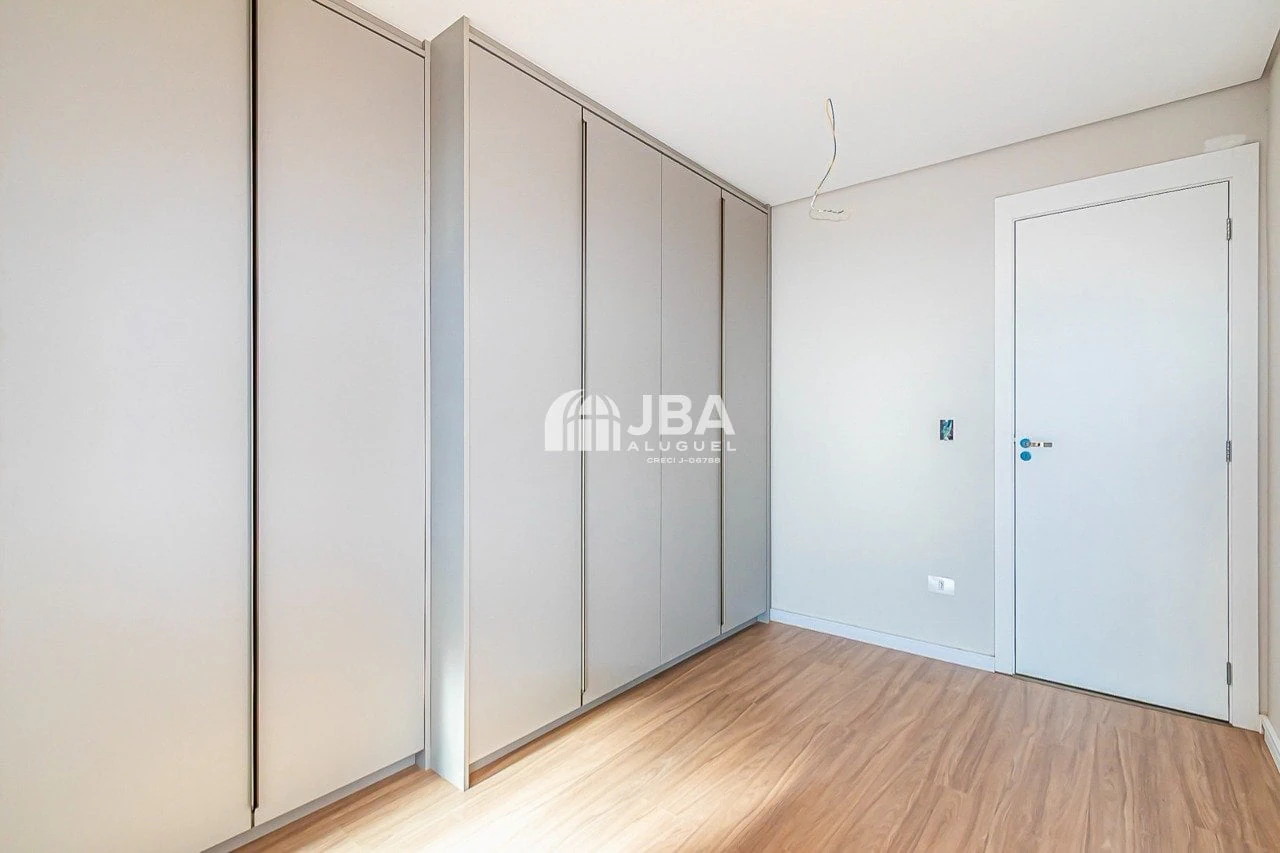 3-bedroom apartment, 1 with its own bathroom, 105 m² — photo 15