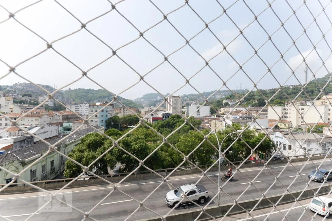 2-bedroom apartment with a mountain view in Rio de Janeiro — photo 9