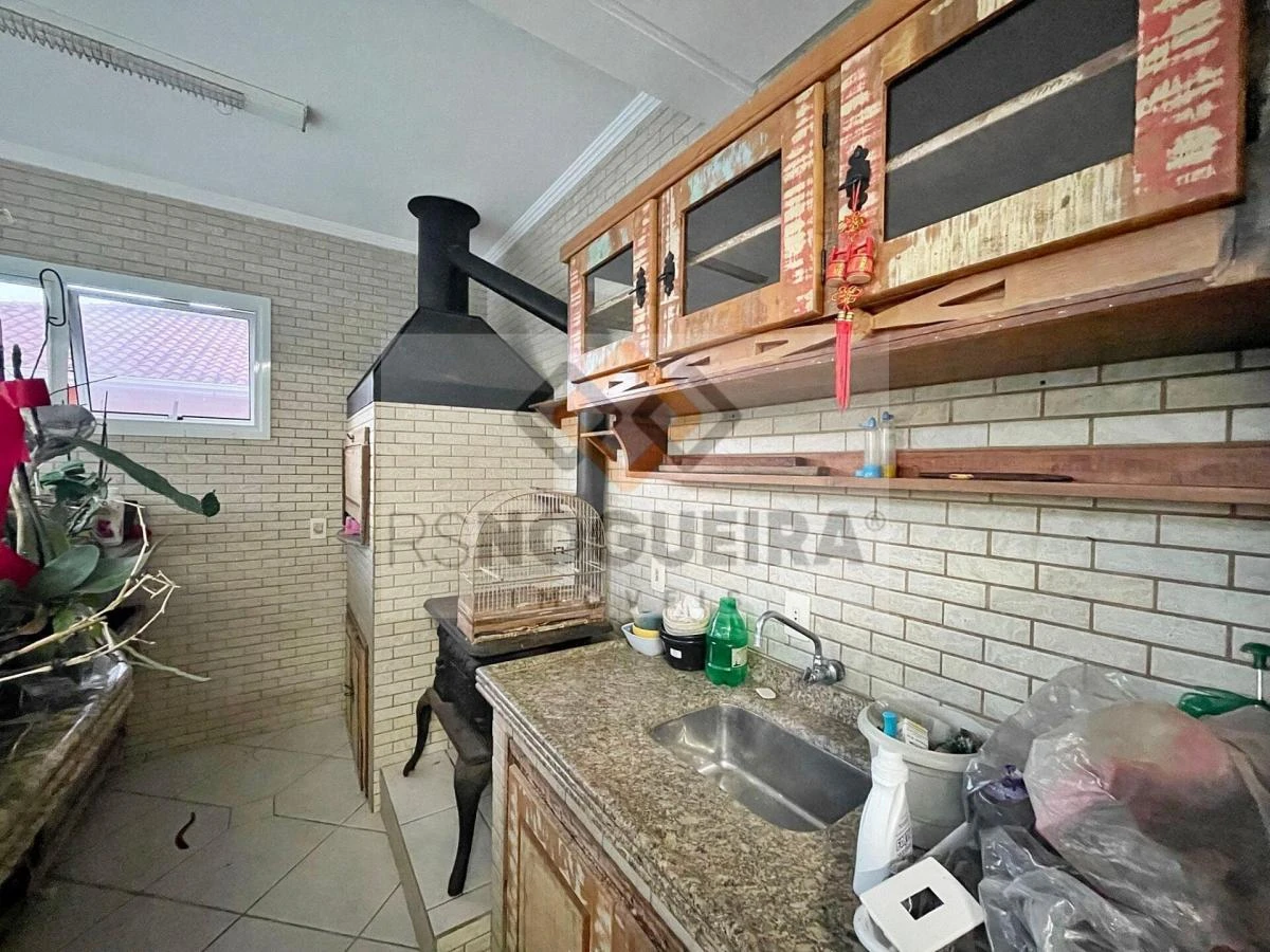 Furnished house, 317 m², with a bathtub — photo 31
