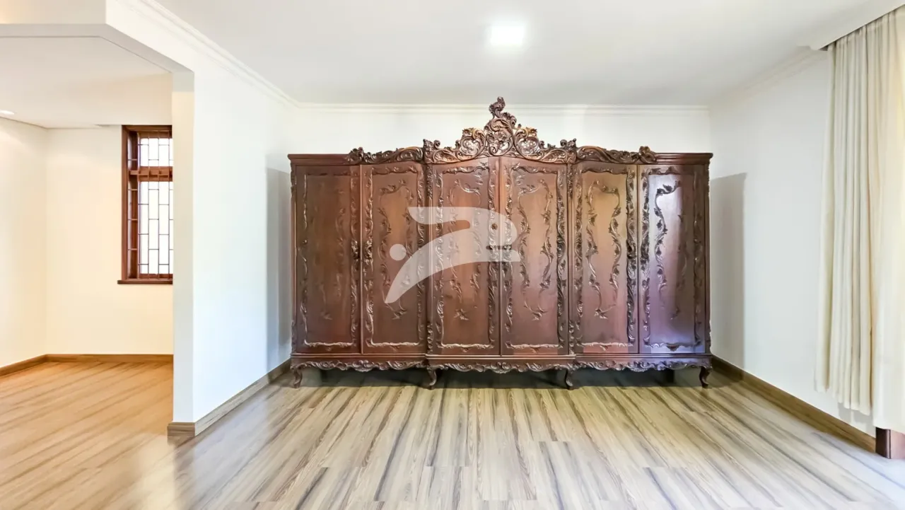 House with 2 bedrooms and a built-in balcony grill — photo 9