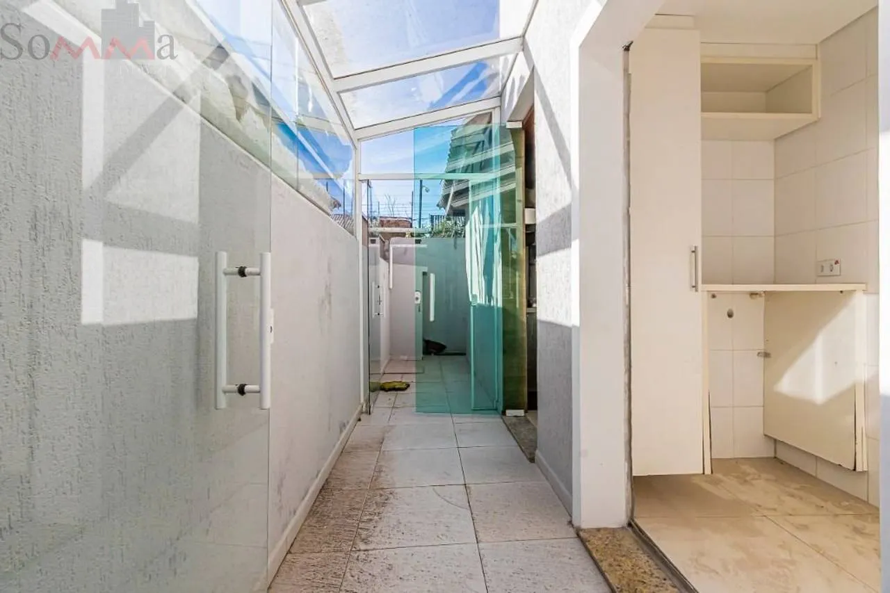 Furnished house, 323 m², with a bathtub — photo 112