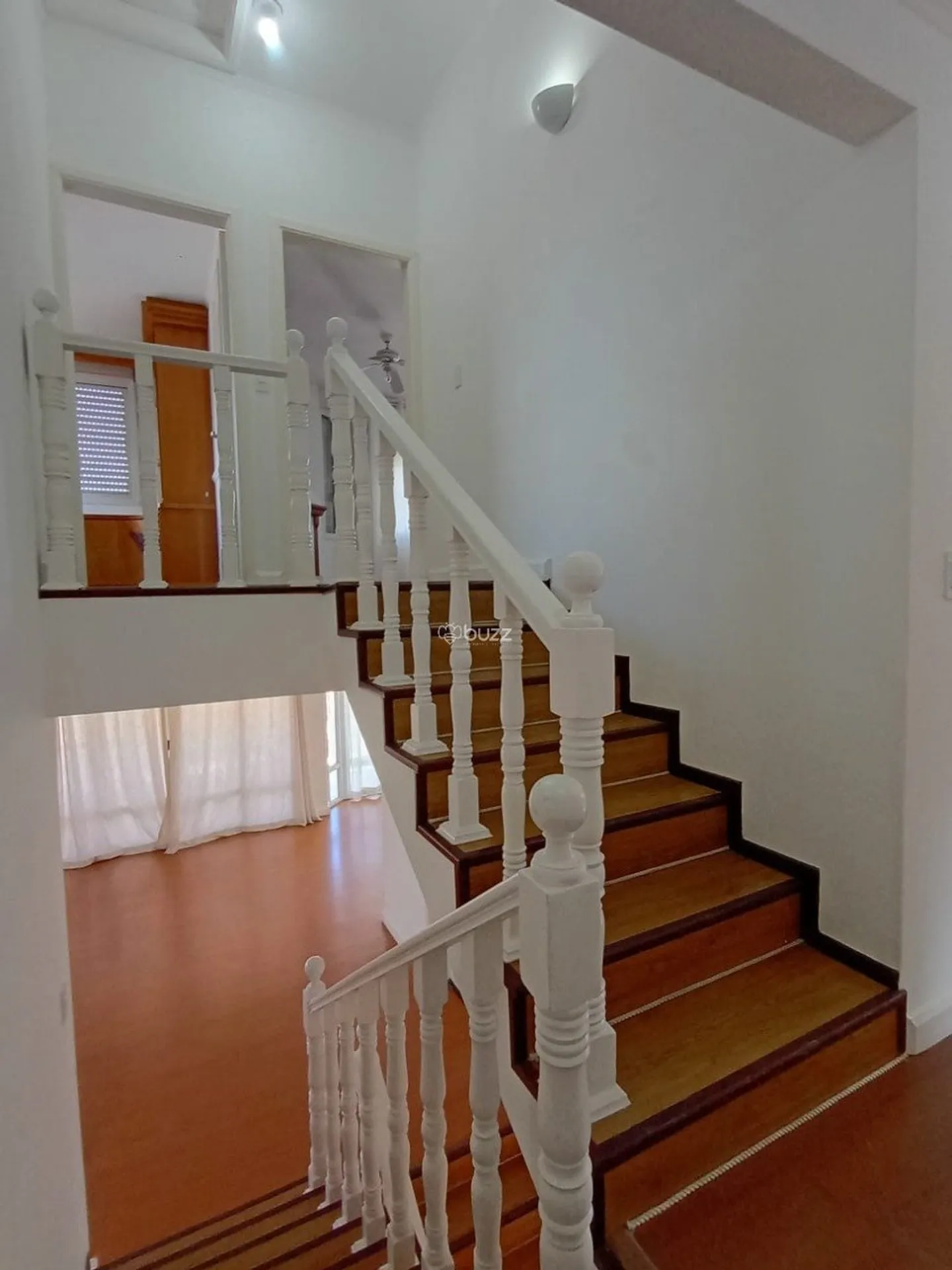 House with 4 en-suite rooms and 6 bathrooms, 301 m² — photo 46