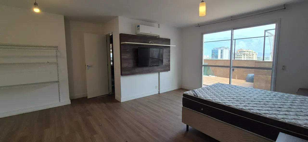 Duplex penthouse with 3 suites and 360 m², enclosed kitchen — photo 40
