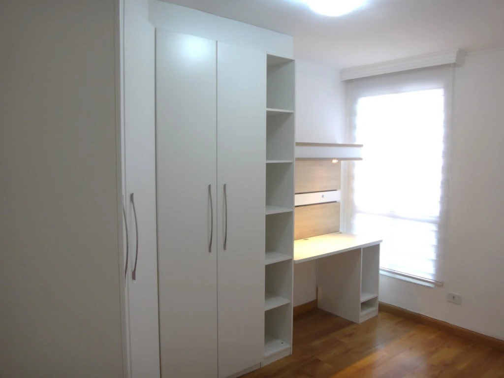 2-bedroom apartment with a home office — photo 3