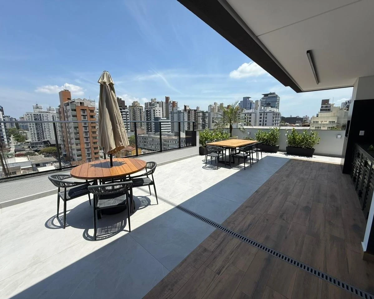 One-bedroom apartment with a grill on the balcony — photo 10