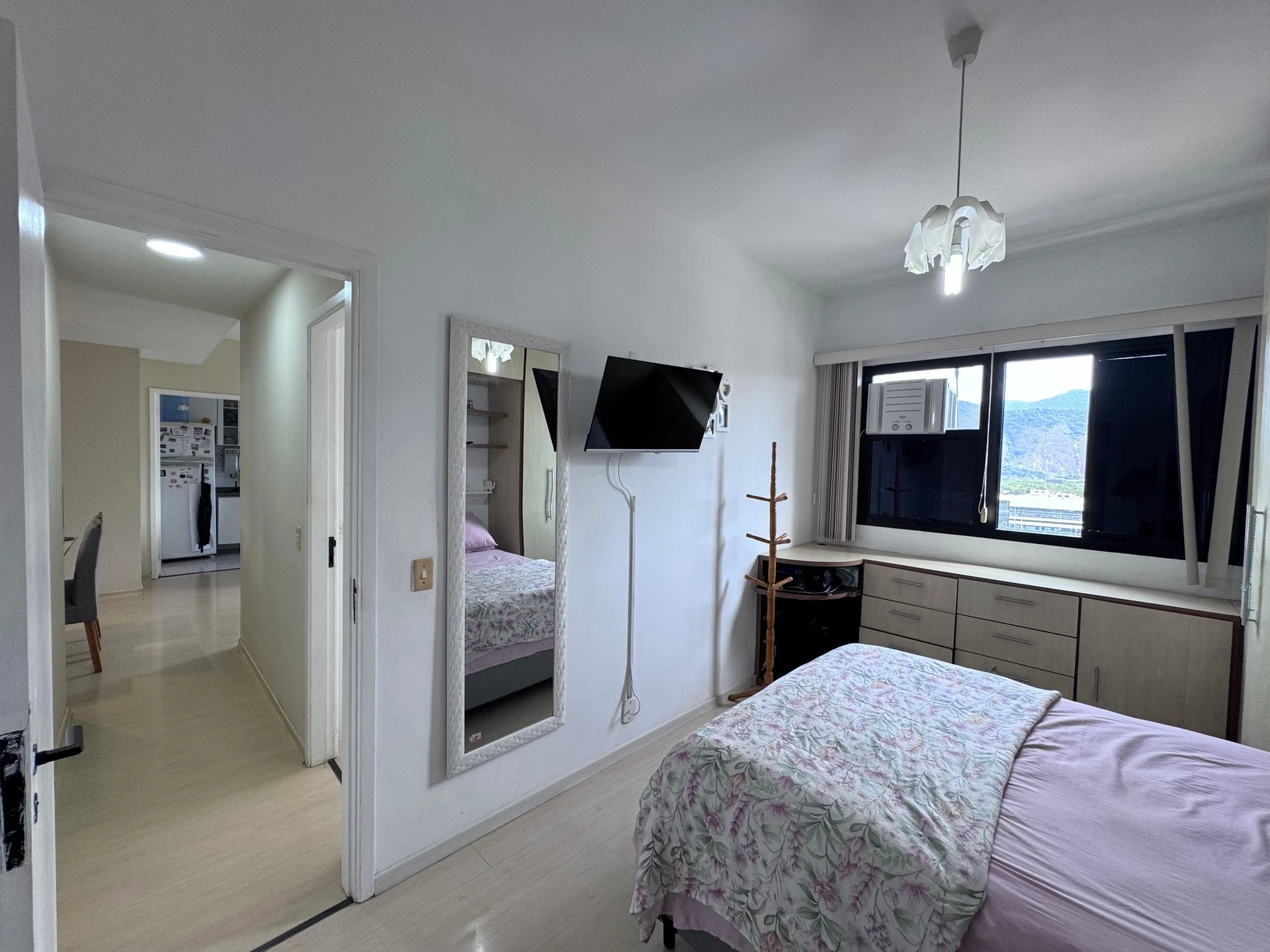 2-bedroom apartment with a mountain view in Rio de Janeiro — photo 12