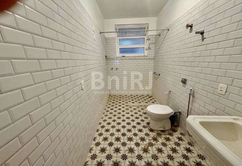 3-bedroom apartment with 1 en-suite and 2 bathrooms — photo 11