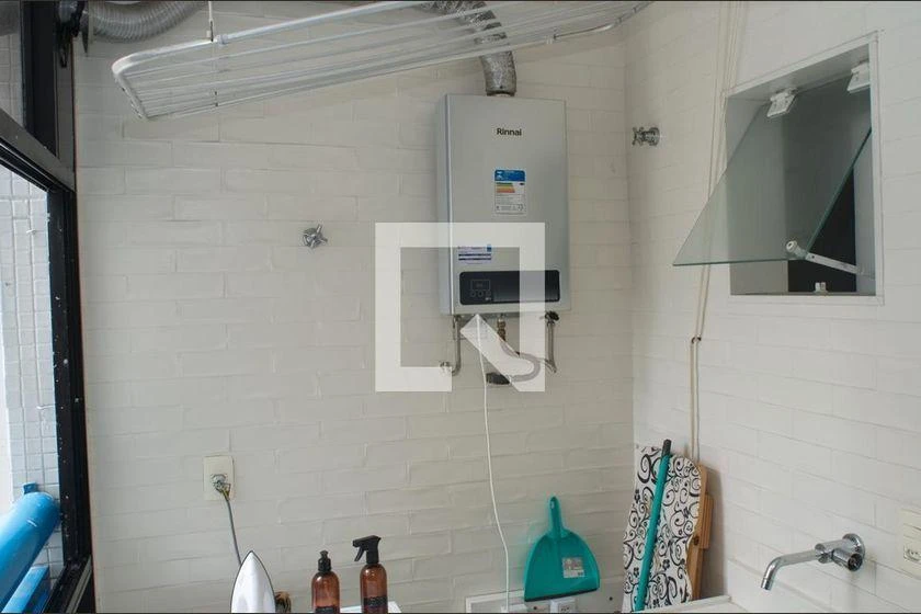 Furnished apartment, 105 m², with floor-to-ceiling windows — photo 6